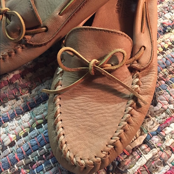 minnetonka driving moccasins mens